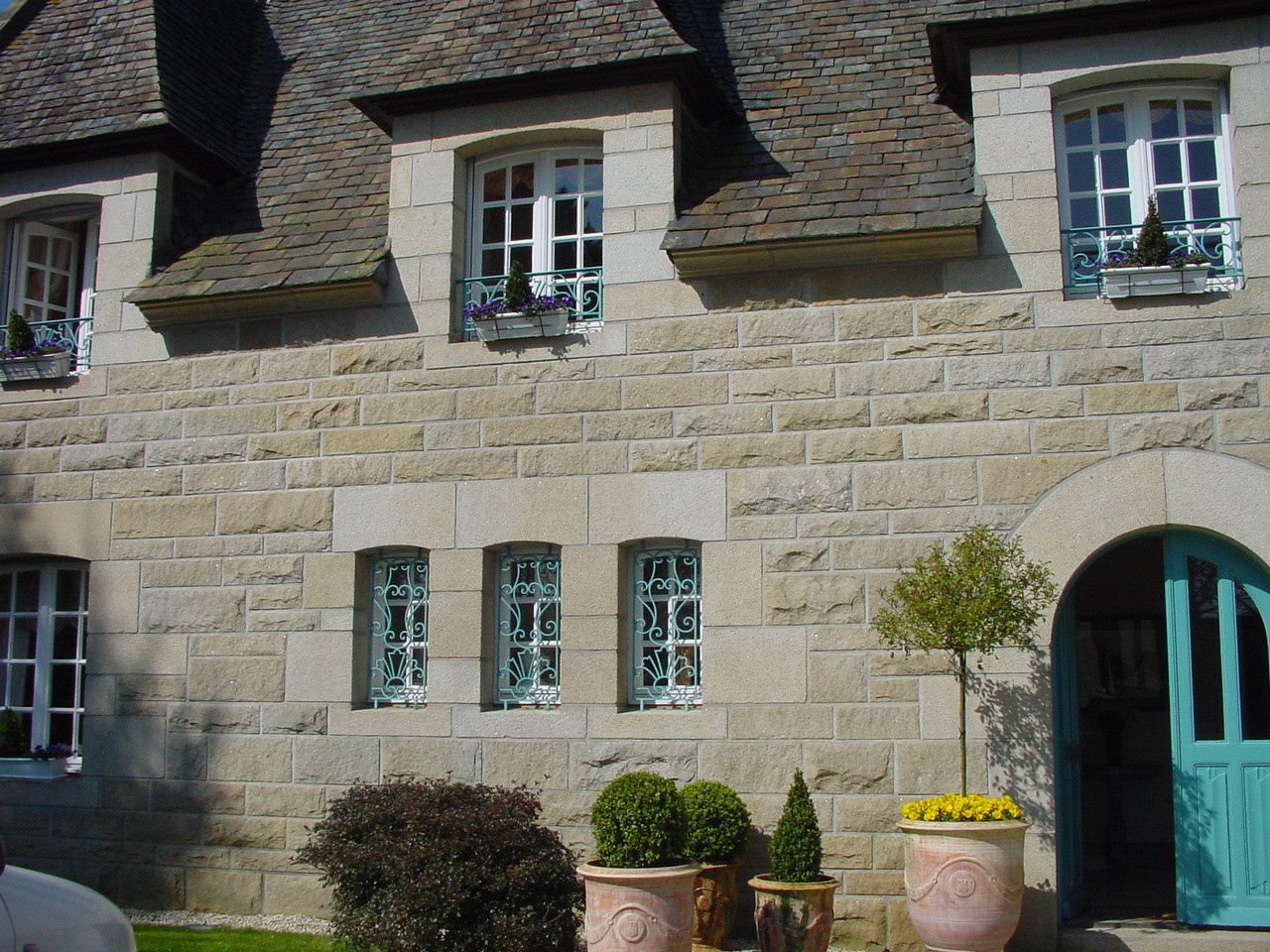 Meneau en granit beige