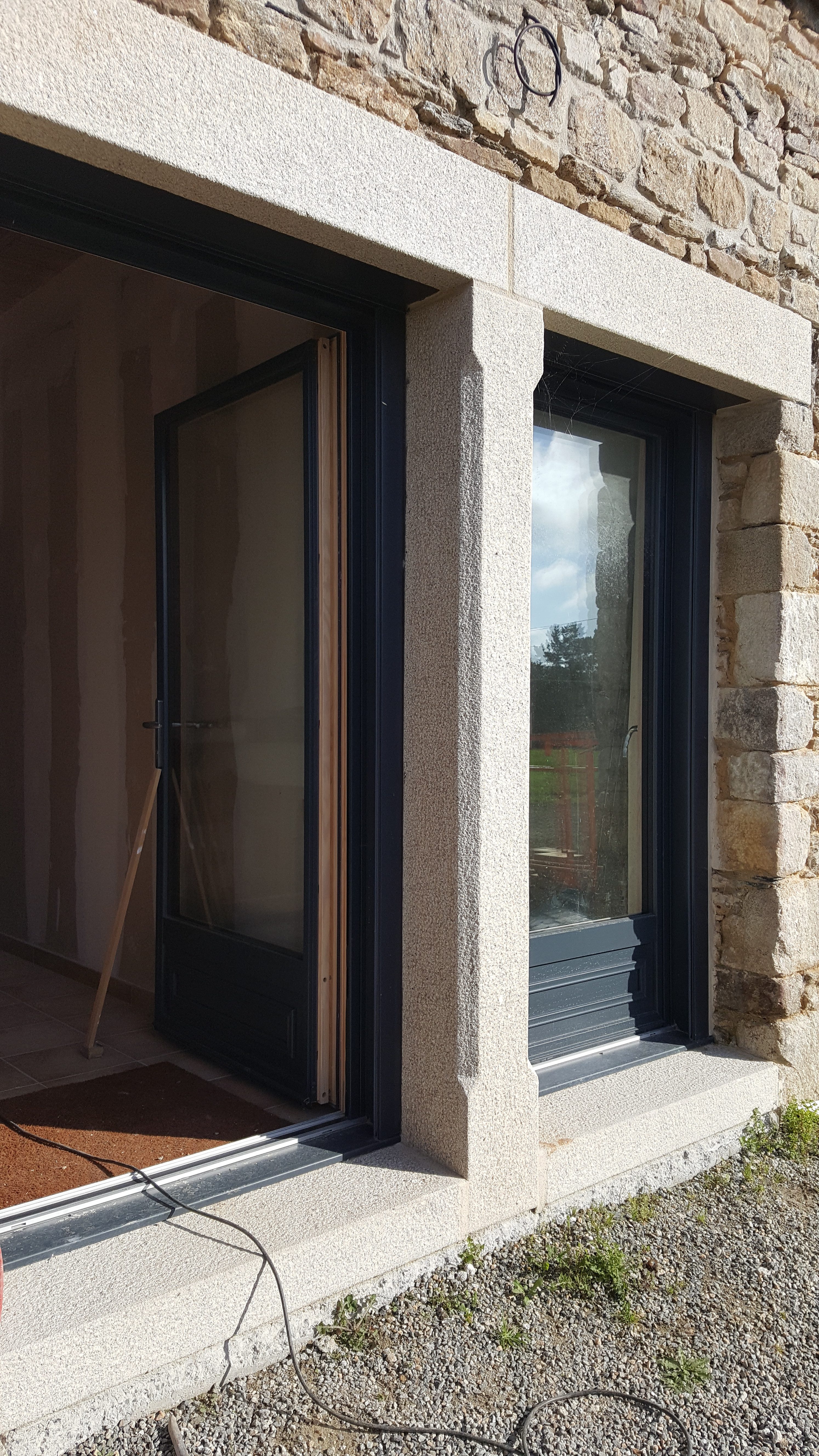 Meneau de baie et porte