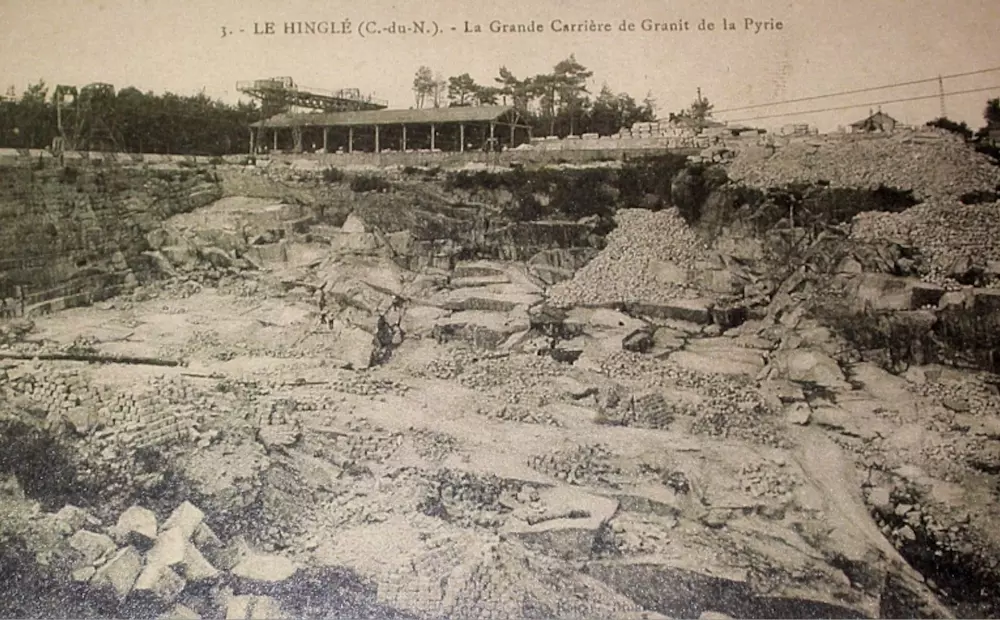 La grande carrière de granit de la Pyrie, Le Hinglé