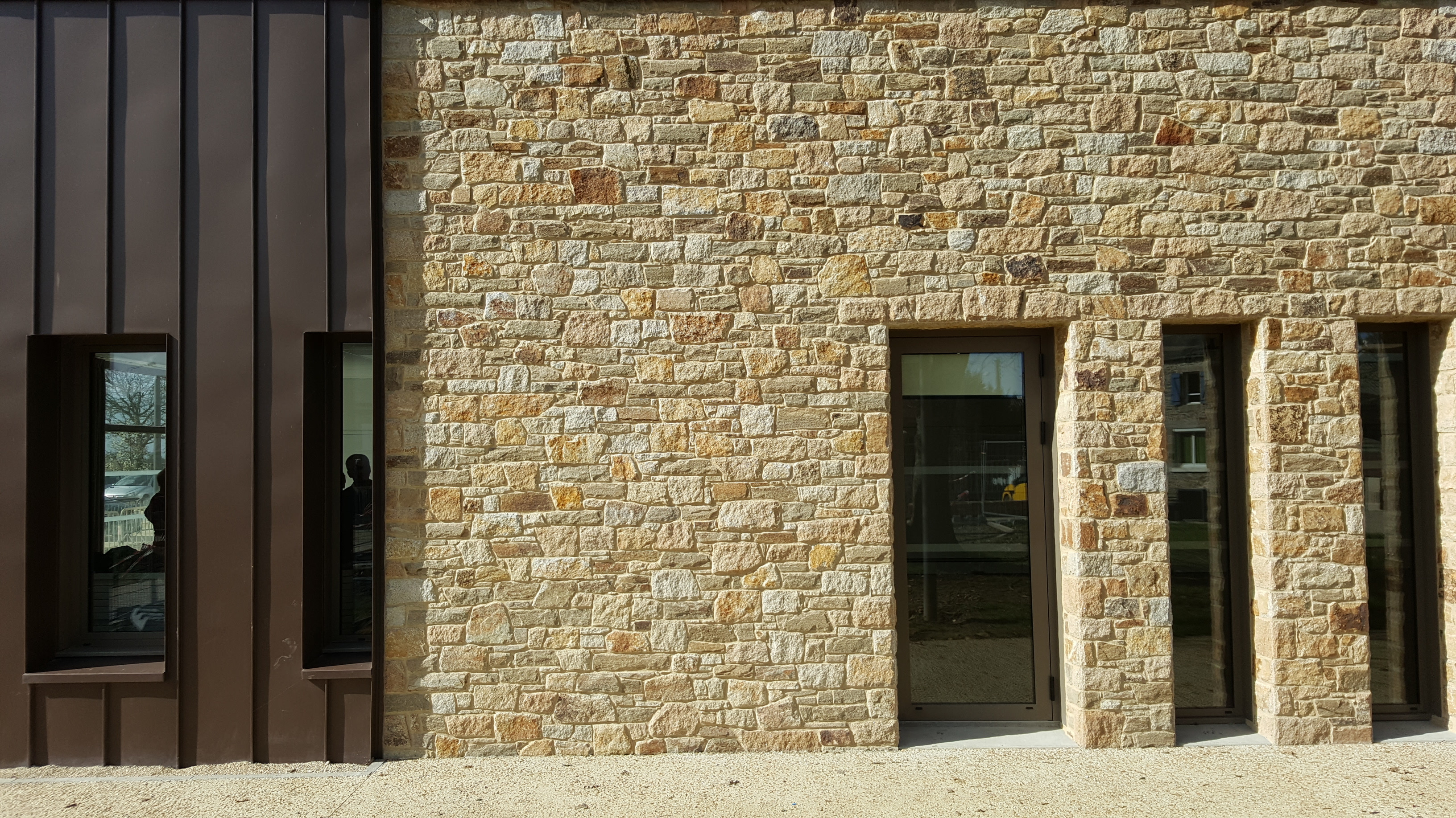 Mélange Servel en granit rustique pose brouillée