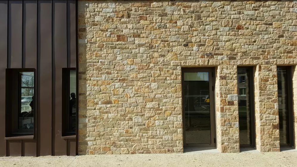 Mélange Servel en granit rustique pose brouillée