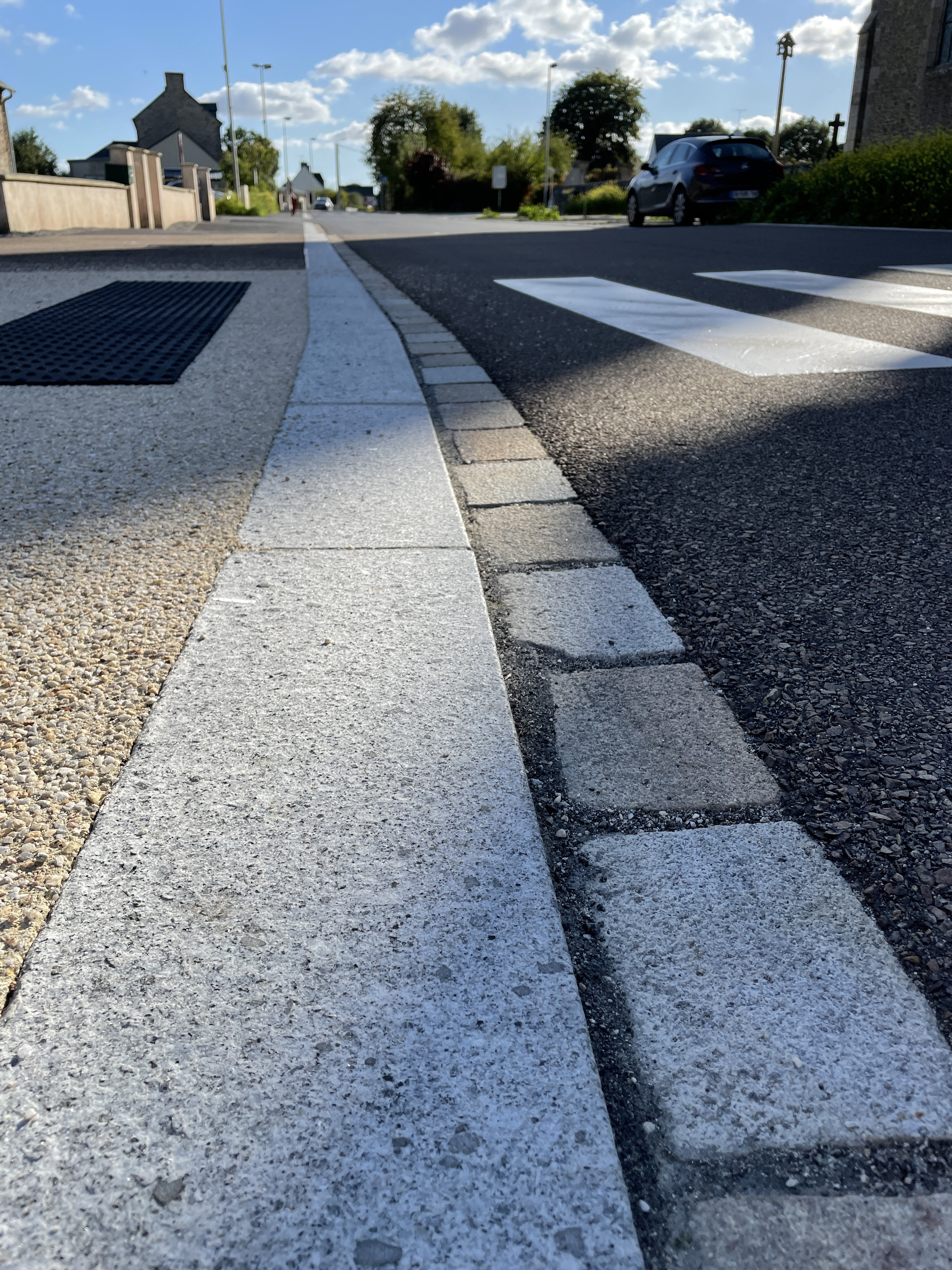 Bordure arasée en granit gris Huelgoat