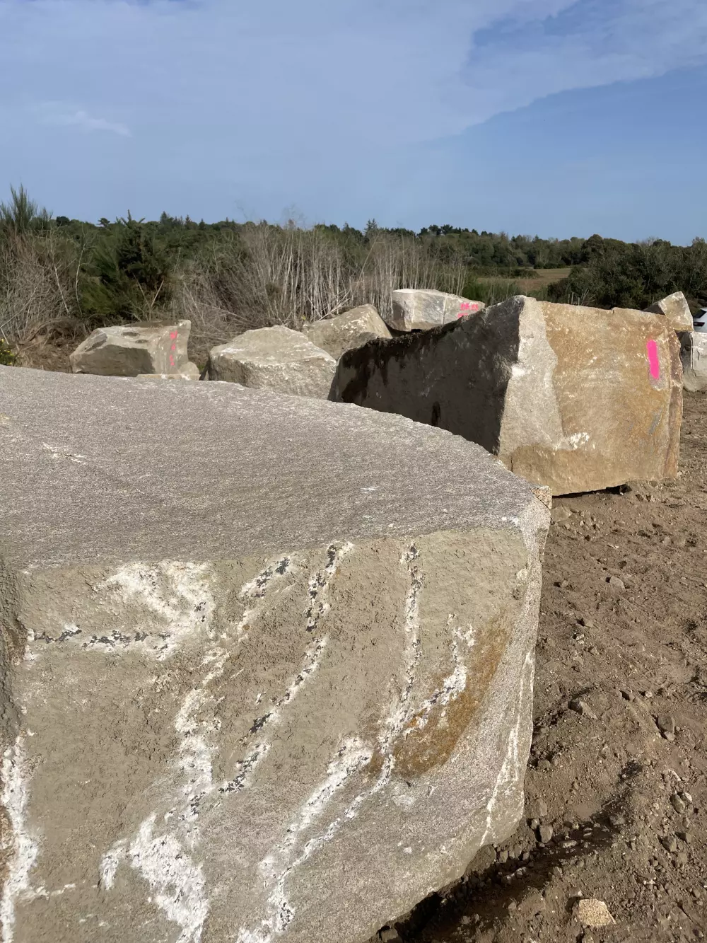 Bloc de granit de la carrière de Saint-Samson