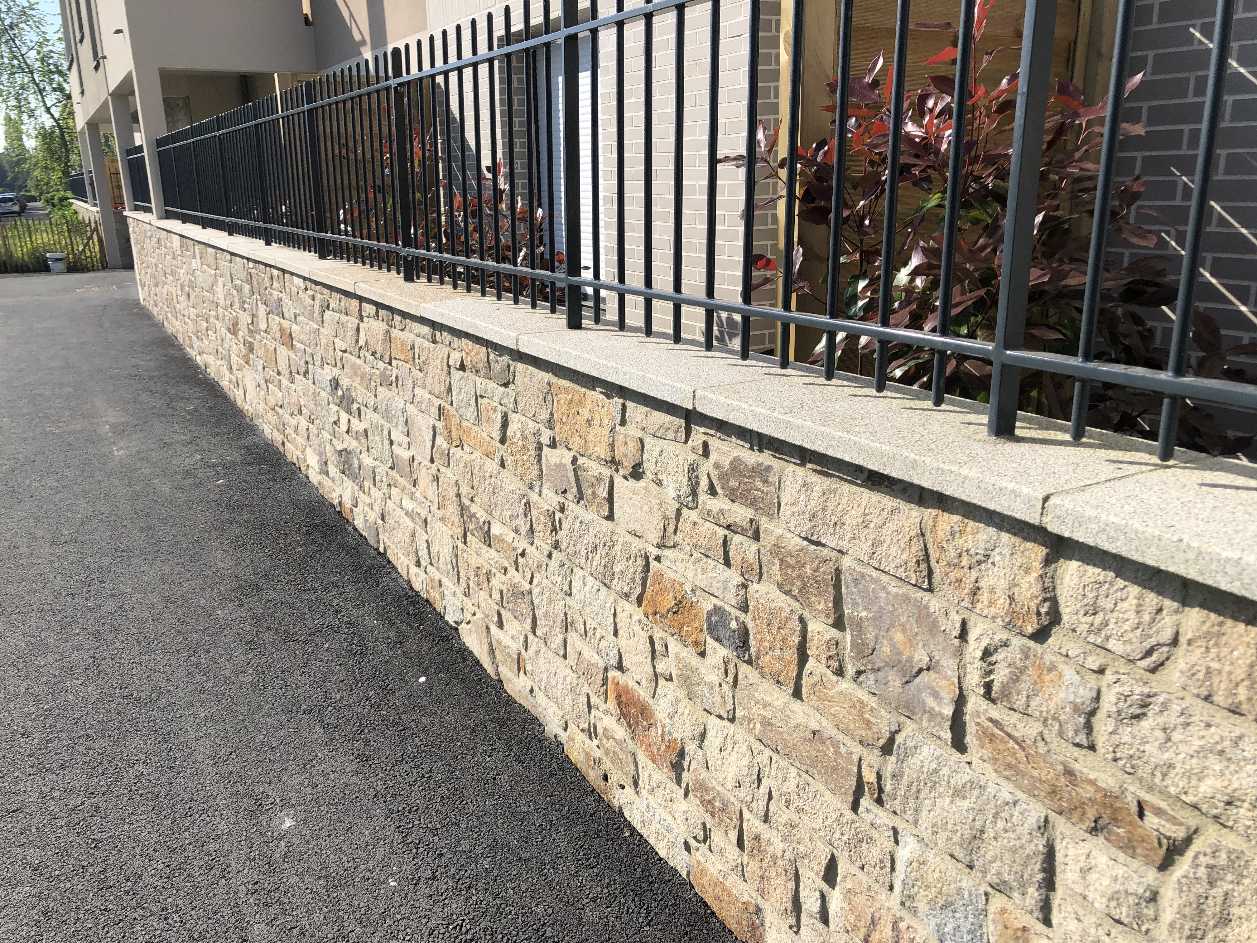 Couronnement beige grain moyen Guern