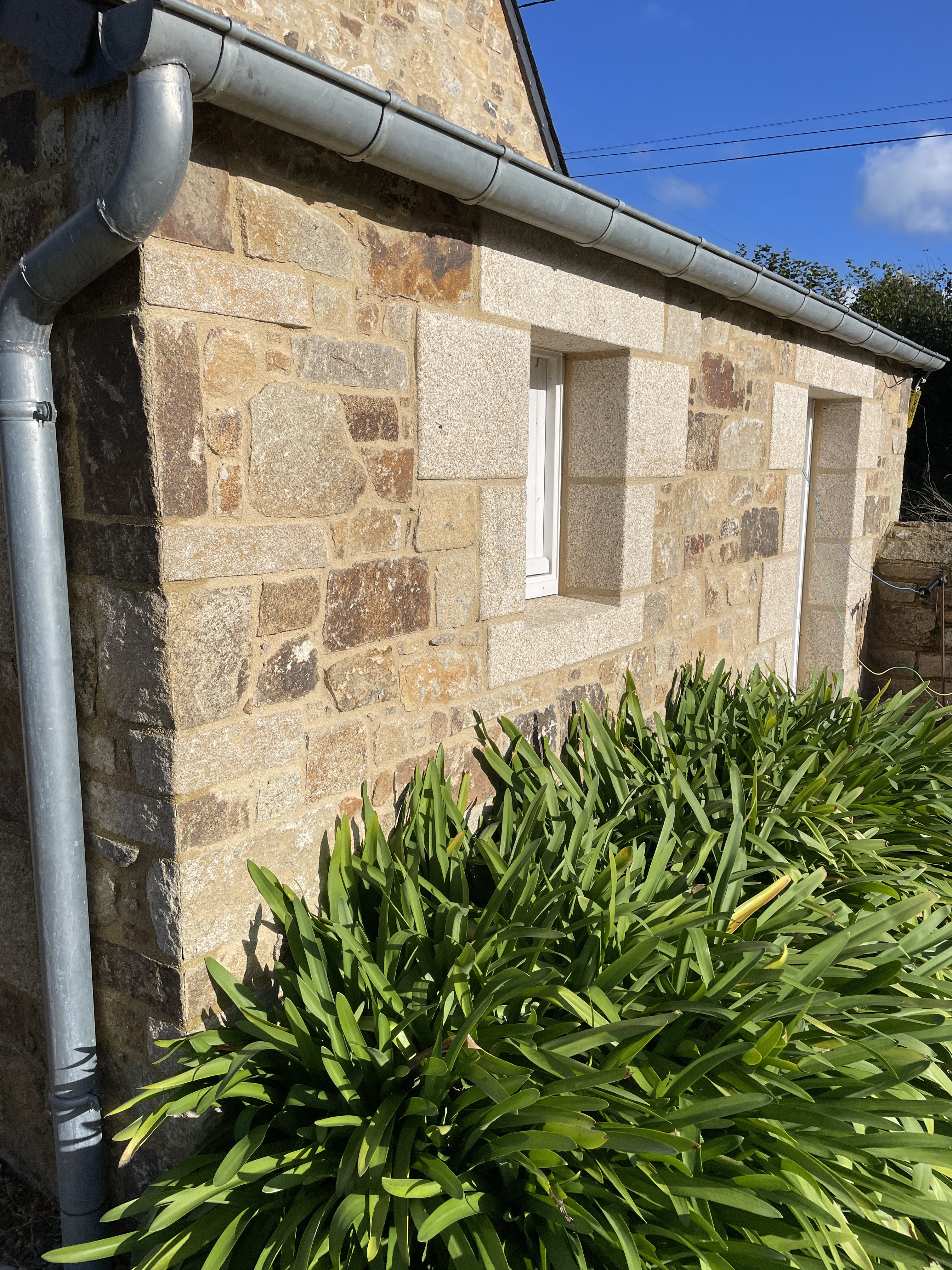 Revêtement d'un façade en granit sur-mesure