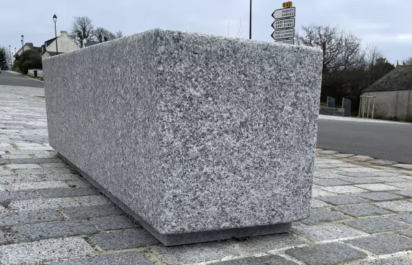 Mobilier urbain en granit