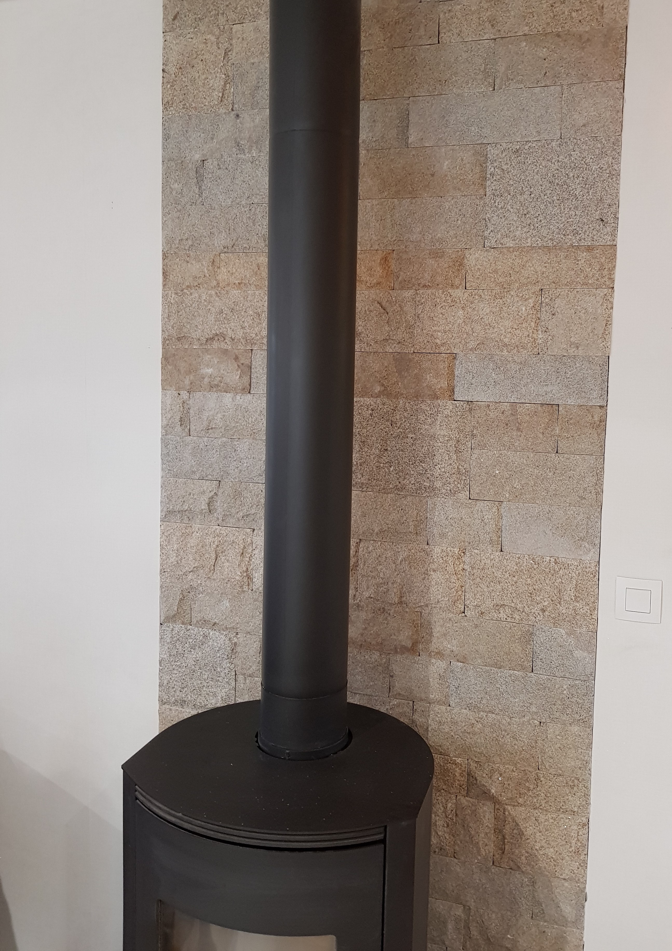 Chemin&eacute;e 2